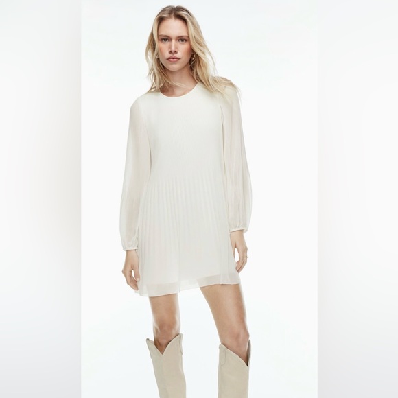 Aritzia Dresses & Skirts - Wilfred Daydreamer White Mini Dress